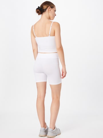 SAINT TROPEZ Skinny Shorts 'Ninna' in Weiß