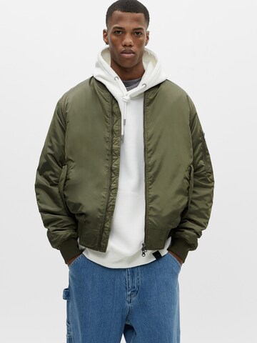 Veste mi-saison Pull&Bear en vert : devant