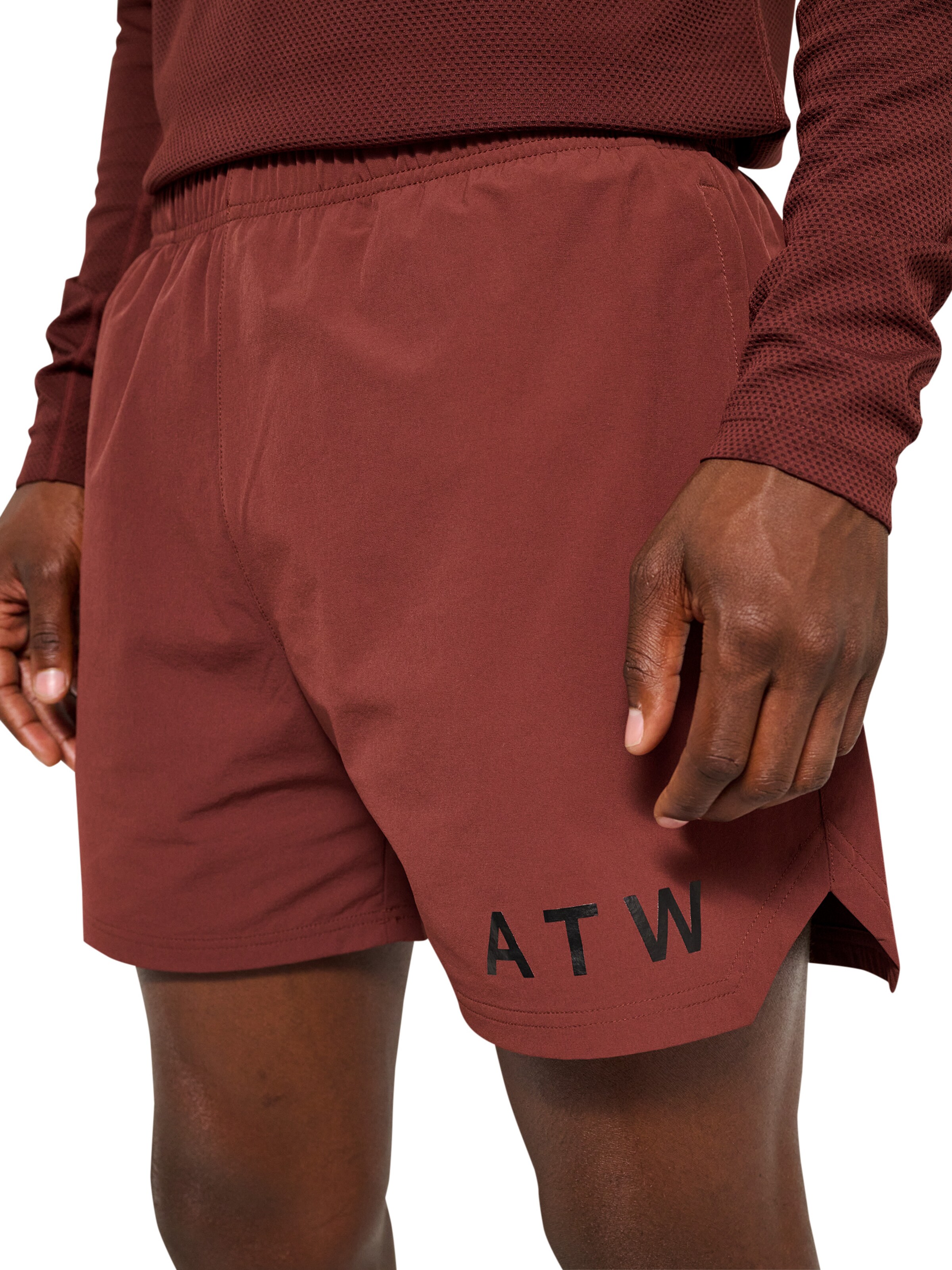 HALO Loose fit Pants in Brown: front