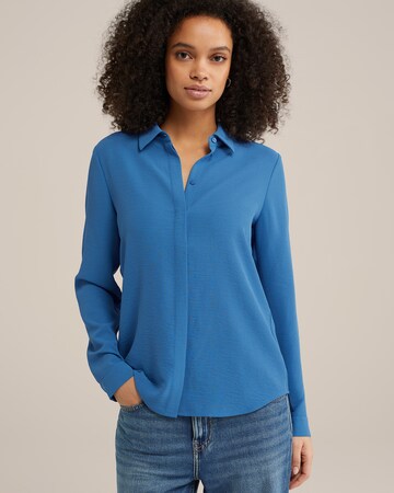 WE Fashion Blouse in Blue: front