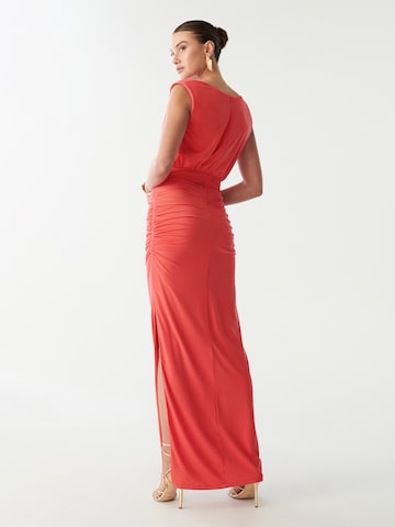 BWLDR Estélyi ruhák 'KAYLIE' - piros: hátul