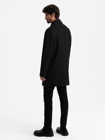 Ombre Mantel in Schwarz