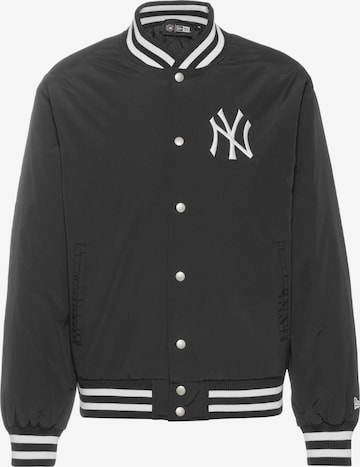 NEW ERA Between-Season Jacket 'New York Yankees' in Black: front