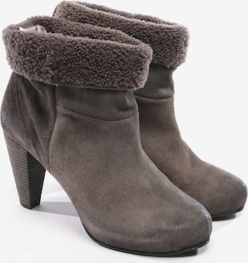 Humanoid Dress Boots in 41 in Grey: front