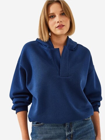 Bianco Lucci Sweatshirt in Blauw