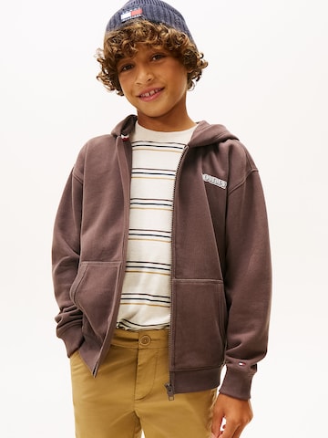 TOMMY HILFIGER Sweatjacke in Braun: Vorderseite
