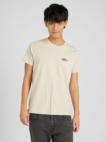 Pepe Jeans - Camiseta 'CHASE' en beige: frente