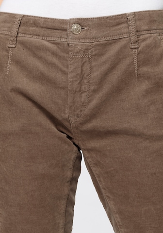 MAC Regular Pants in Brown