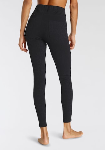 LASCANA - Skinny Leggings em preto