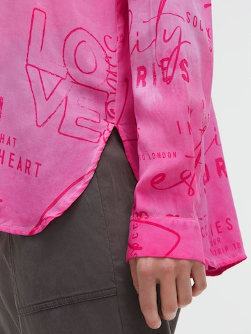 Soccx Fließende Langarmbluse mit All Over Print in Pink