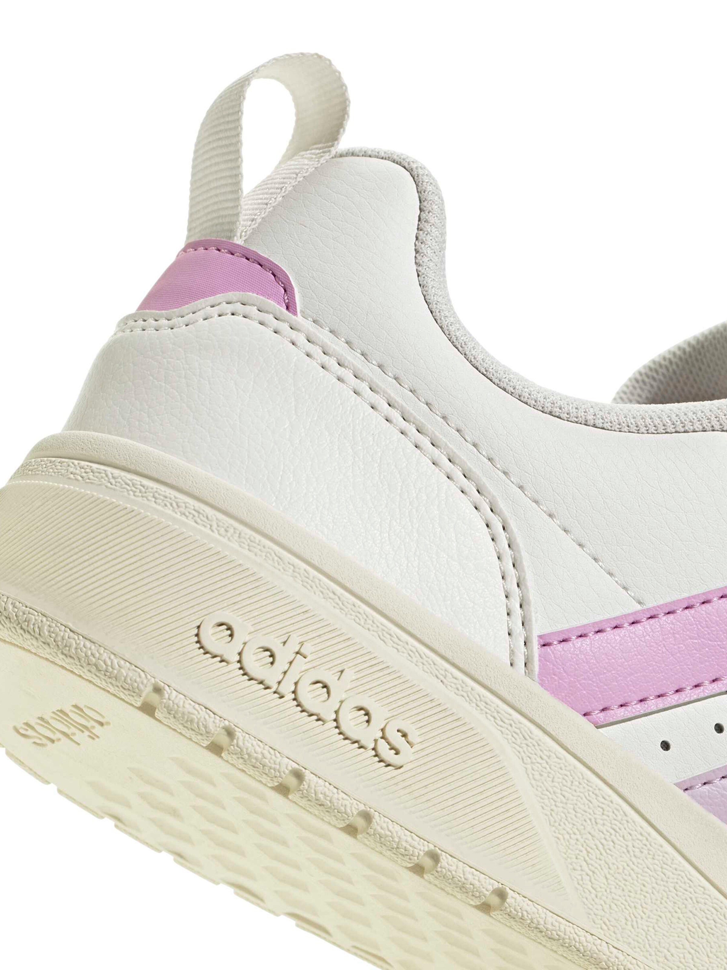 ADIDAS SPORTSWEAR Ниски маратонки 'COURTWAVE' в бяло