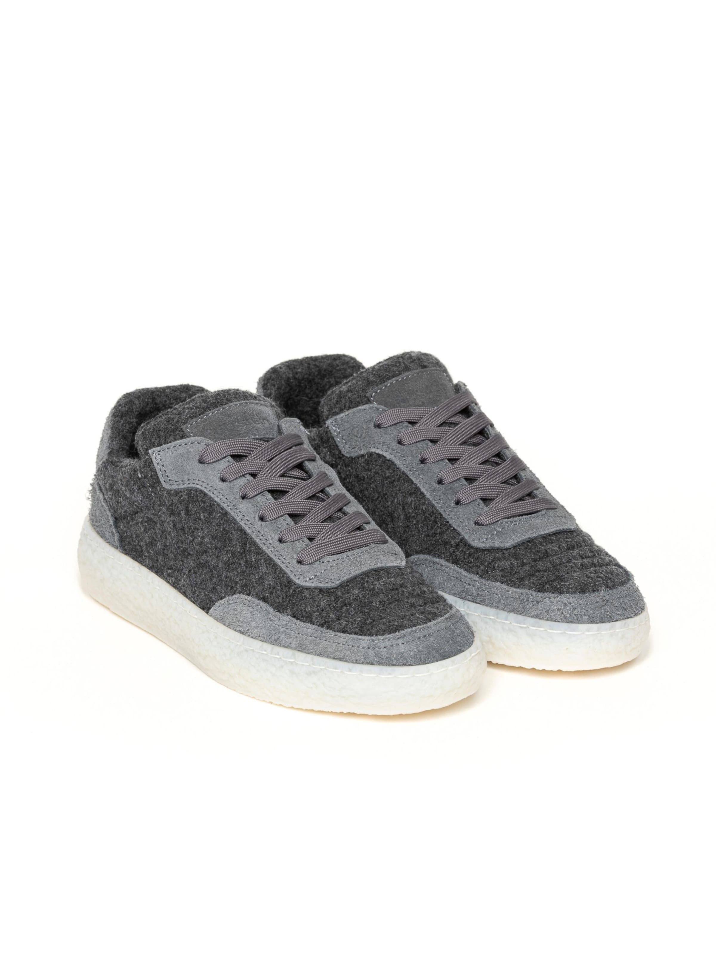 Gottstein Sneakers in Grey