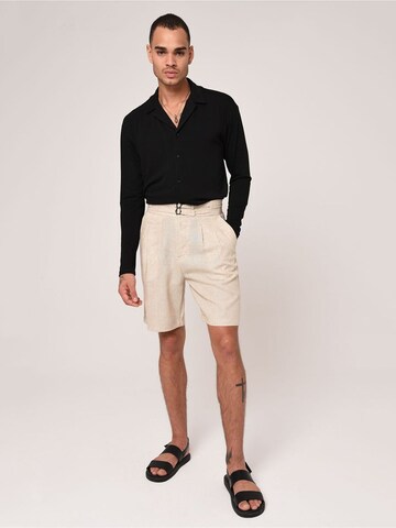 Antioch Regular Trousers in Beige