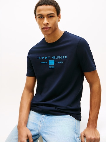 TOMMY HILFIGER Μπλουζάκι 'BRAND LOVE' σε μπλε