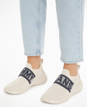 Tommy Jeans Slip-Ons in Beige: front