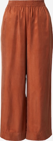 System Action Loose fit Pants 'Saton' in Red: front