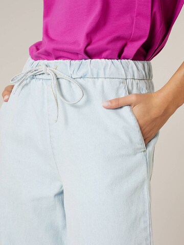 Loosefit Jean 'NEREA' Deeluxe en bleu