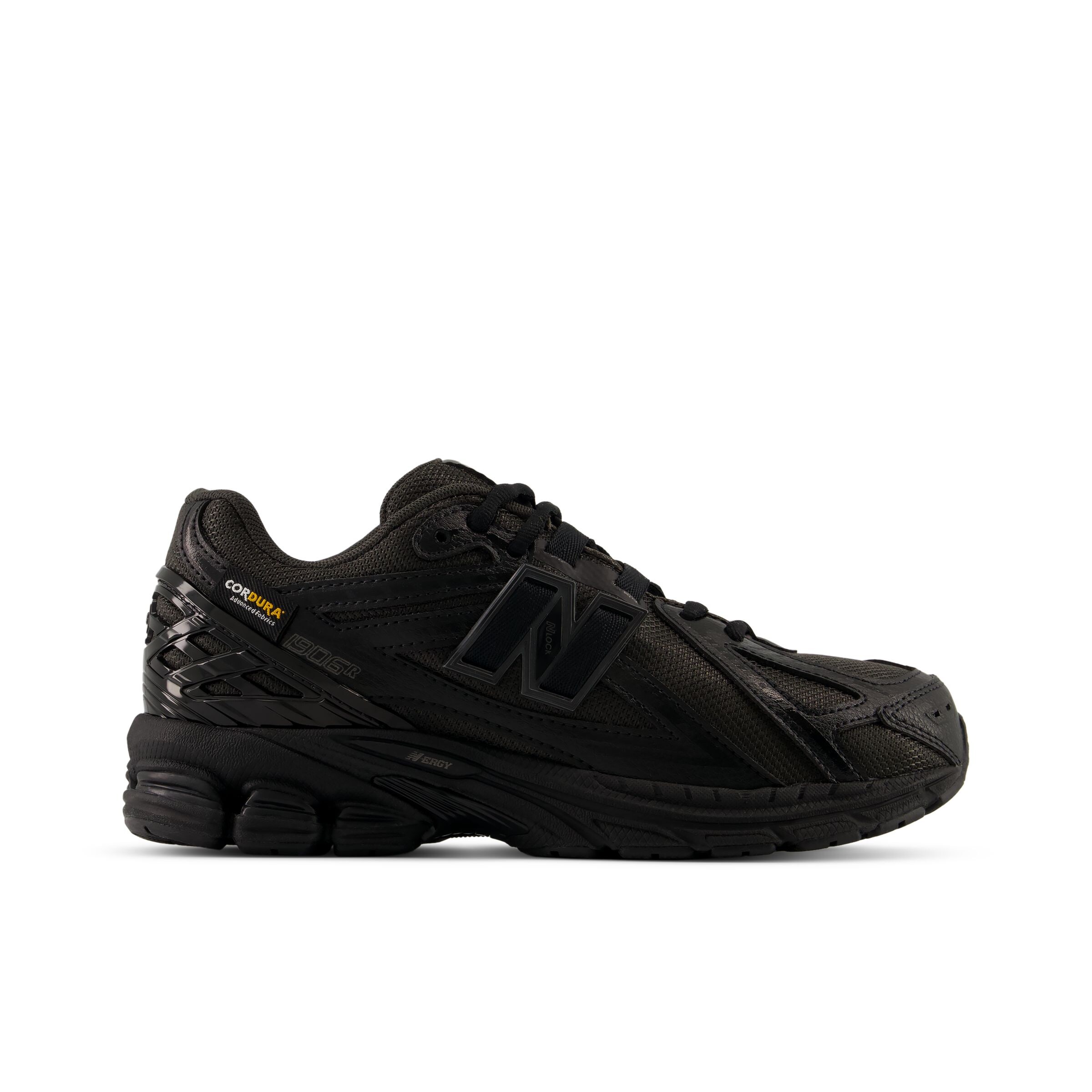 Sneaker '1906 Lace' di new balance in nero