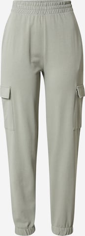 ABOUT YOU - Tapered Pantalón 'Lexa' en verde: frente