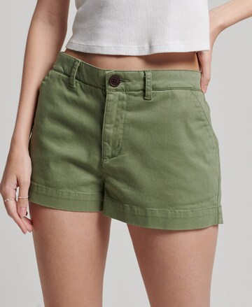 Superdry - regular Pantalón chino en verde