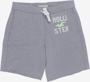 HOLLISTER Shorts in 33 in Green: front