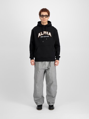 ALPHA INDUSTRIES Sweatshirt in Zwart