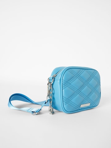 Borsa a spalla di Bershka in blu