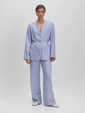 Blazer 'Bonnie' di EDITED in blu