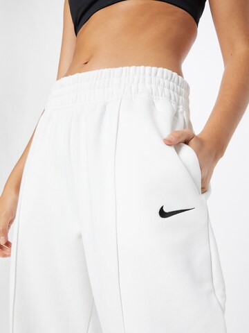 Nike Sportswear Свободный крой Штаны в Белый