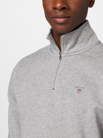 GANT - Sweatshirt em cinzento