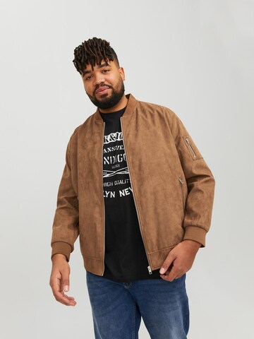 Jack & Jones Plus Jacke 'Rocky' in Braun