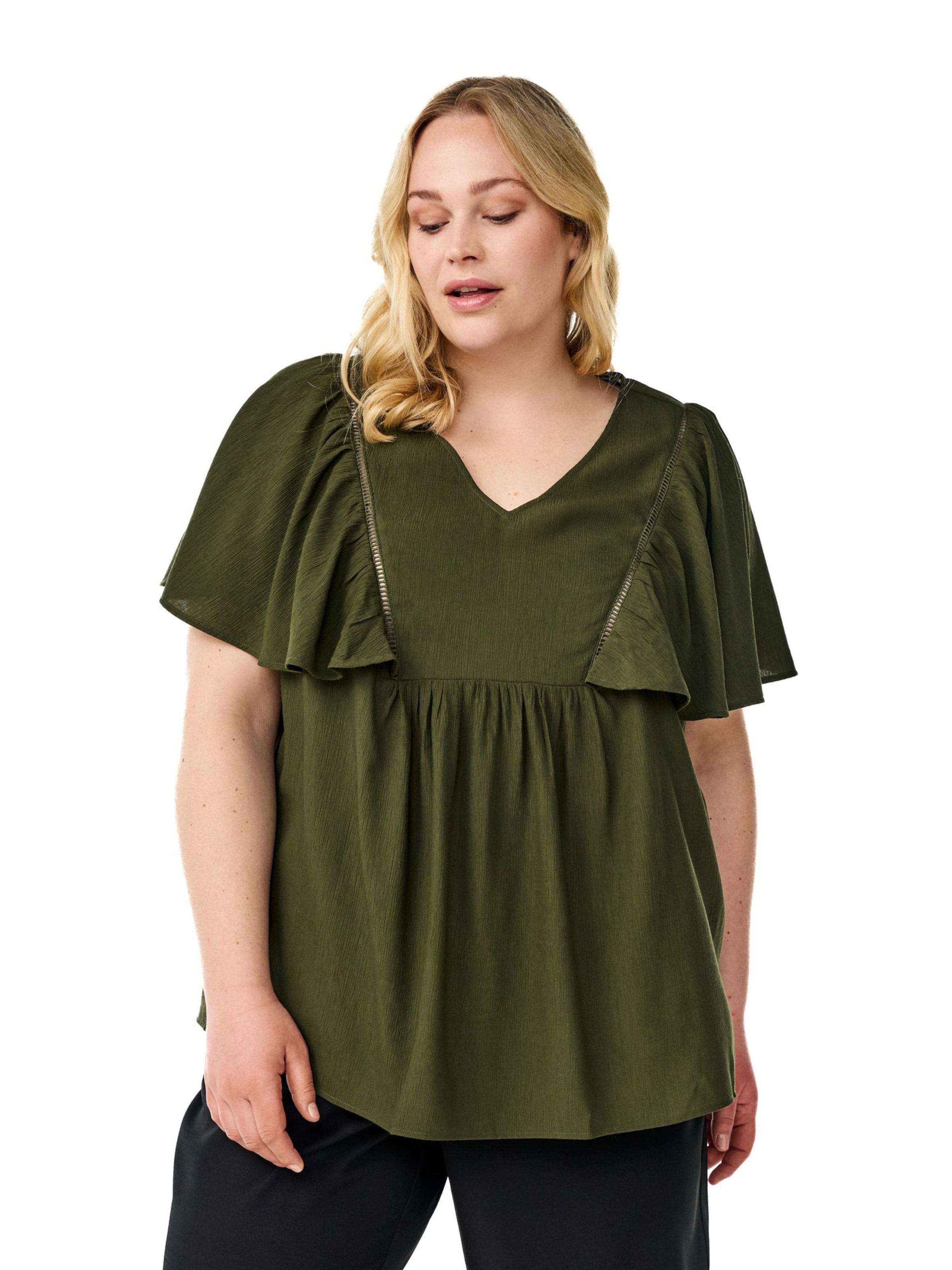 Tricou 'KAVIA' de la Zizzi pe verde: față