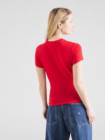 Tommy Jeans Curve Μπλουζάκι 'Essential' σε κόκκινο