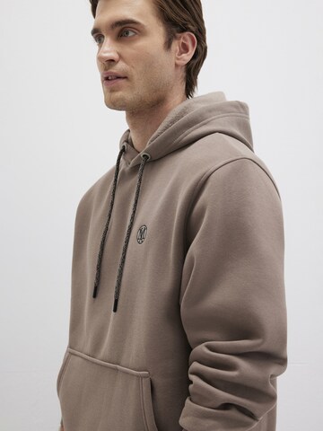 Mavi Sweater in Brown