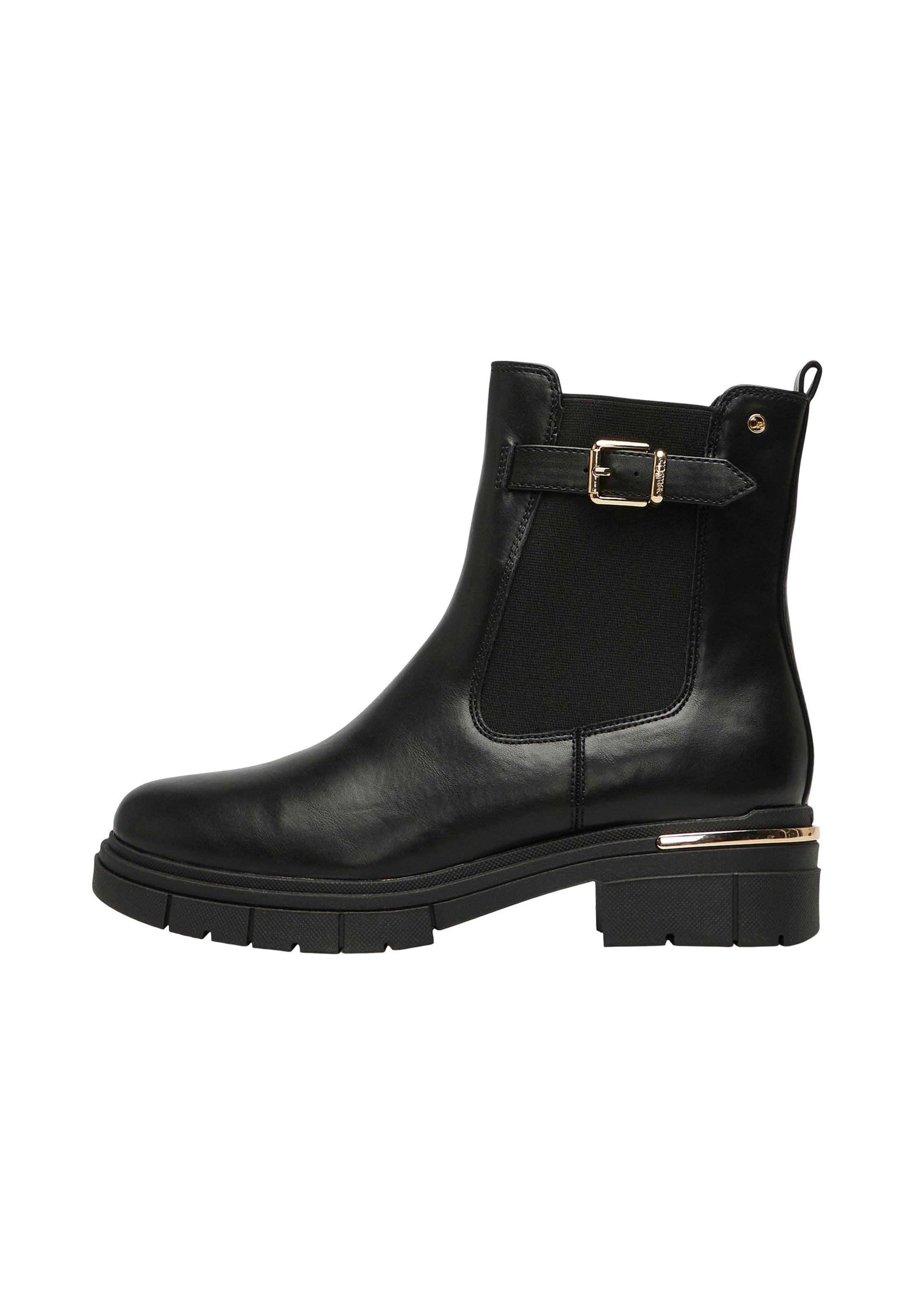 Botine de la s.Oliver pe negru: față