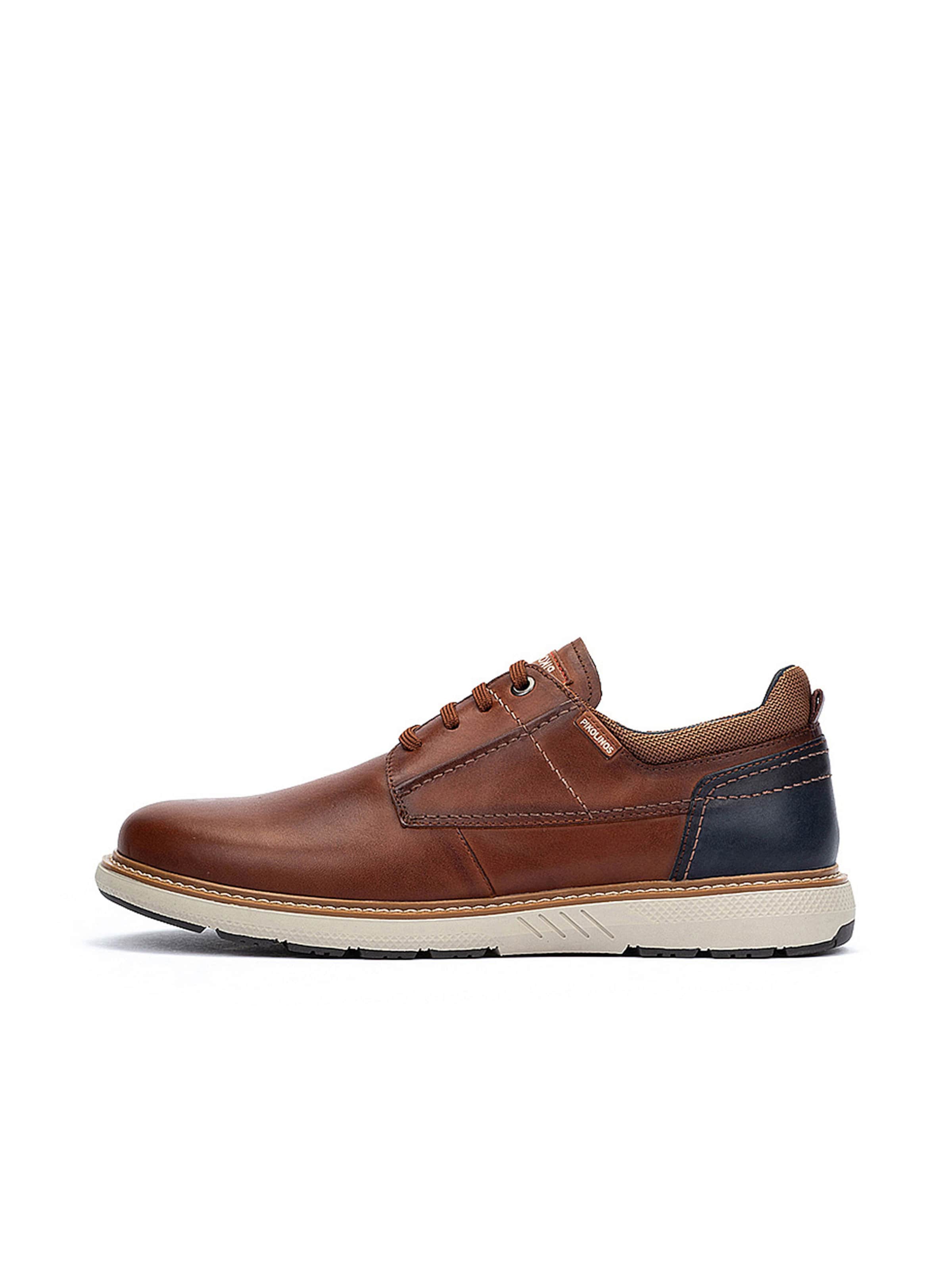 Chaussure de sport à lacets 'BILBAO' PIKOLINOS en marron : devant