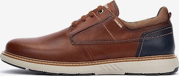 Chaussure de sport à lacets 'BILBAO' PIKOLINOS en marron : devant