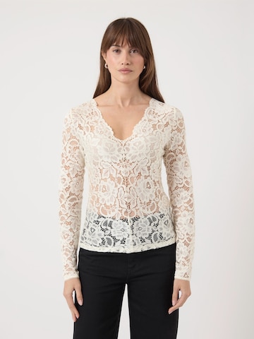 YAS Shirt 'YASLACEY' in Beige: front