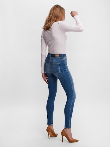 VERO MODA Skinny Τζιν 'Peach' σε μπλε