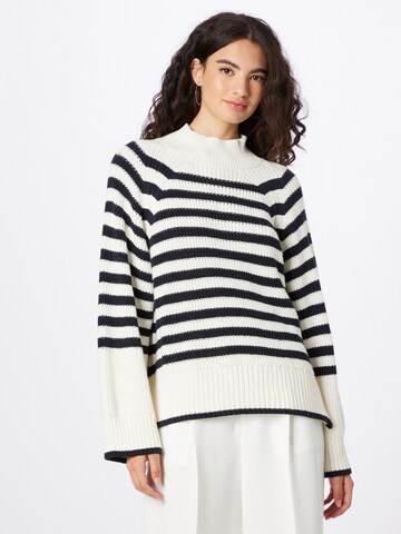 Rich & Royal Sweater in White: front