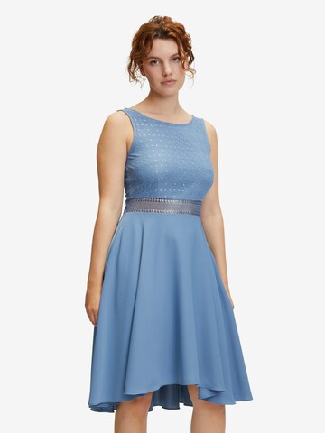 Vera Mont Dress in Blue: front