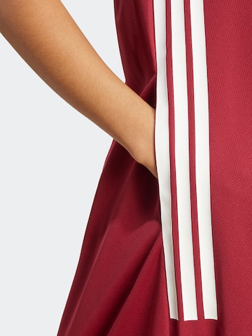 sarkans ADIDAS SPORTSWEAR Sporta kleita 'TIRO Q2'