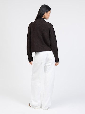 BROKE + SCHÖN Knit Cardigan 'Strickjacke mit Stehkragen' in Brown