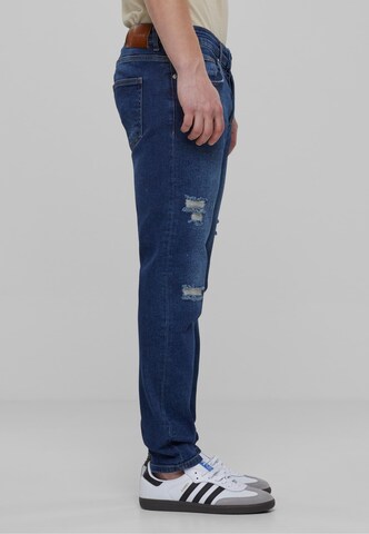 2Y Premium Tapered Jeans in Blau