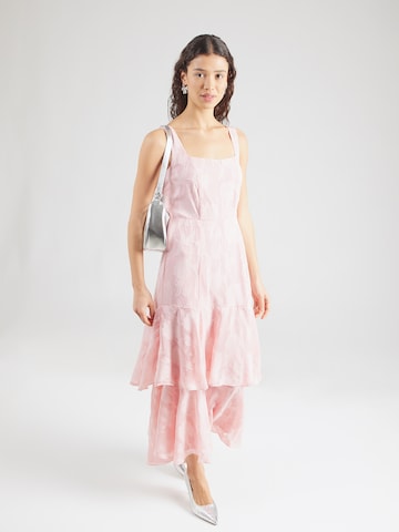 Maya Deluxe Dress in Pink: front