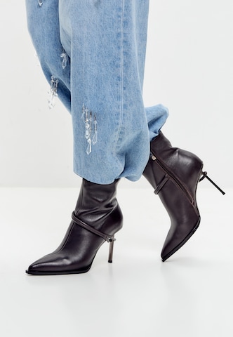Bottines CESARE GASPARI en noir