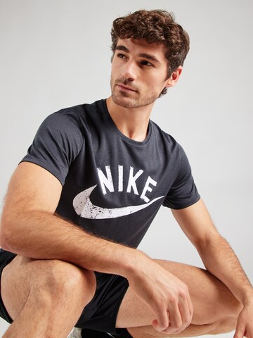 NIKE Toiminnallinen paita 'MILER' värissä harmaa