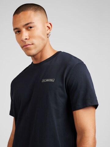 Maglia funzionale di UNDER ARMOUR in nero