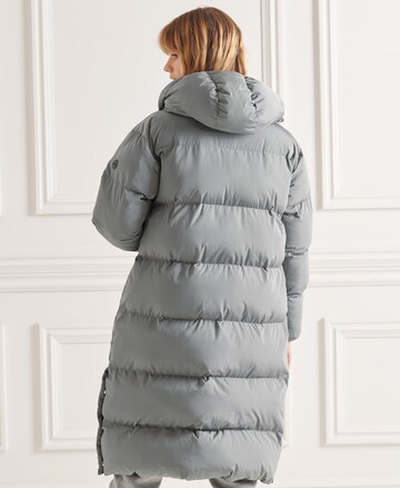Manteau d’hiver 'Duvet' Superdry en gris