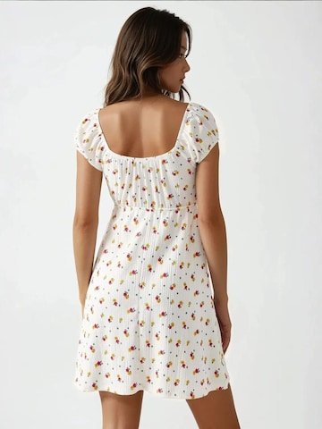 Hiccup - Vestido de verão em branco